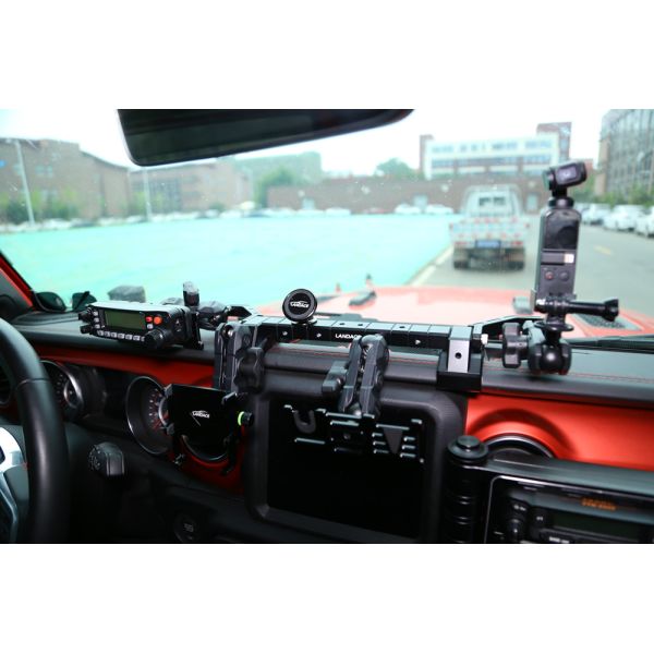 Black Anodizing Aluminum Guide Rail for Jeep Wrangler JL on Dashboard Fitting Position