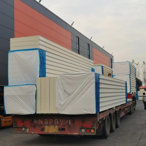 Modern Design Style Warehouse Construction with Insulated XPS Rock Wool EPS Panels