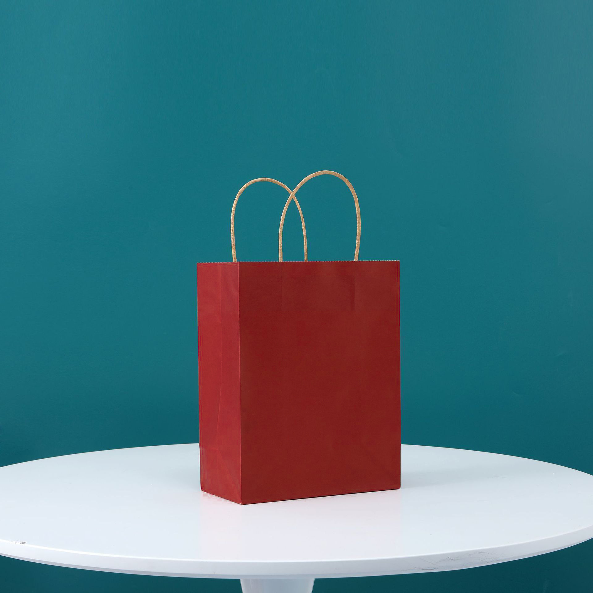 Скрученная ручка на заказ Напечатанные Kraft Paper Bags 15*21*8cm 21*27*11cm 26*32*12cm