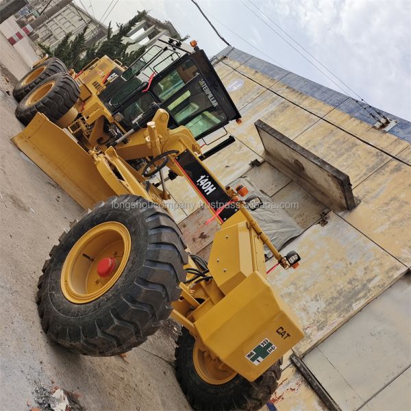 Secondhand Caterpillar 140 Motor Grader with 1200 Working Hours and Cummins Engine