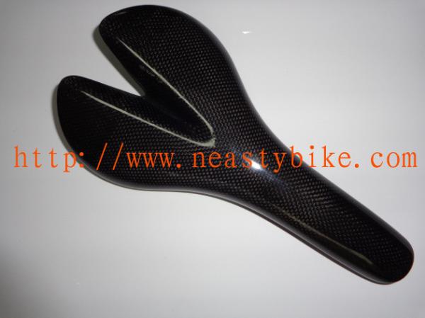 SA-NT11 bicycle parts carbon fiber saddle road saddle 3K carbon saddle only 102g