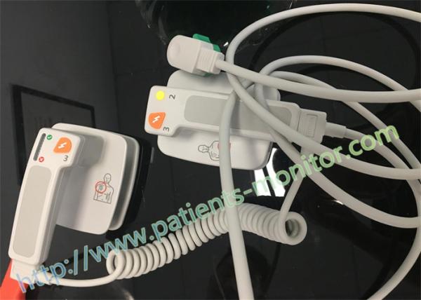 Les pièces du défibrillateur Steralizable externe de Philip Effica DFM100 barbote 453564810911 le SN CNPA139051