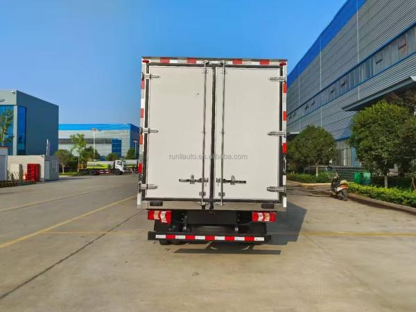 JAC 4X2 5 Ton Refrigerator Truck Freezer Food Meat Transport Refrigerated Truck