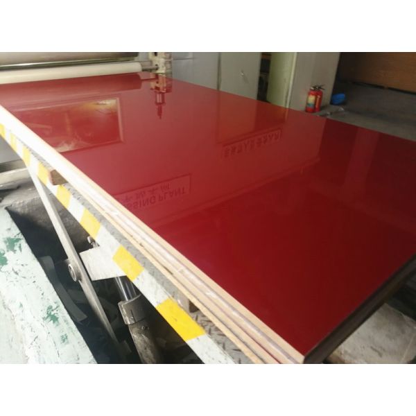 Неофициальные советники президента делают листы водостойким MDF зерна 18mm деревянные