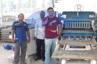 Máquina do bloco do Paver da imprensa hidráulica da pequena escala QT4-15, bloco de cimento operado manual industrial que faz a máquina