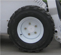 EPA Engine Wheel Skid Steer Loader , Side Loading Forklift Truck Narrow Aisle Lift Trucks