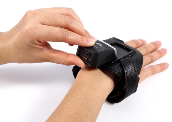 Hands Free 2D Cordless Glove Bacode Scanner Reader Wearable Mini Bluetooth