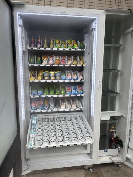 Frozen Treats Ice Cream Vending Machine -22℃ Keep Ice Cream Fresh Popsicle Vending Machine