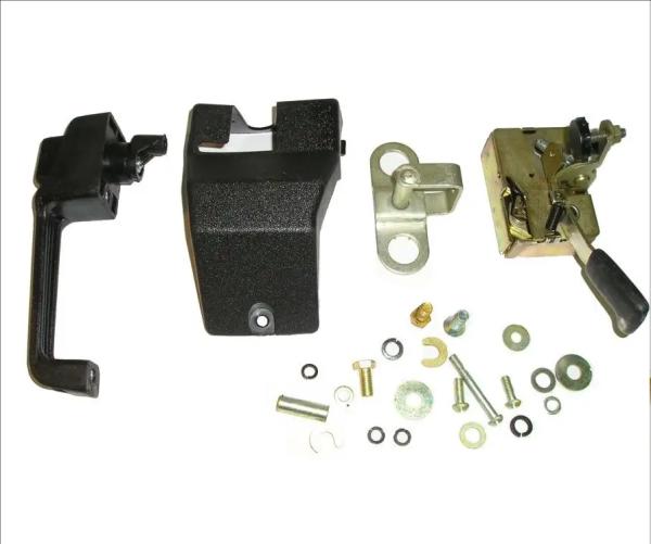 Russia Belarus MTZ  left door lock assembly 80-6105010