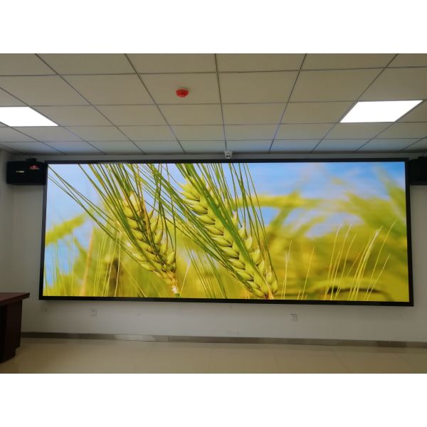 Indoor Outdoor Advertising Small Pitch LED Display 0.2KG 1.25MM LED Screen Wall