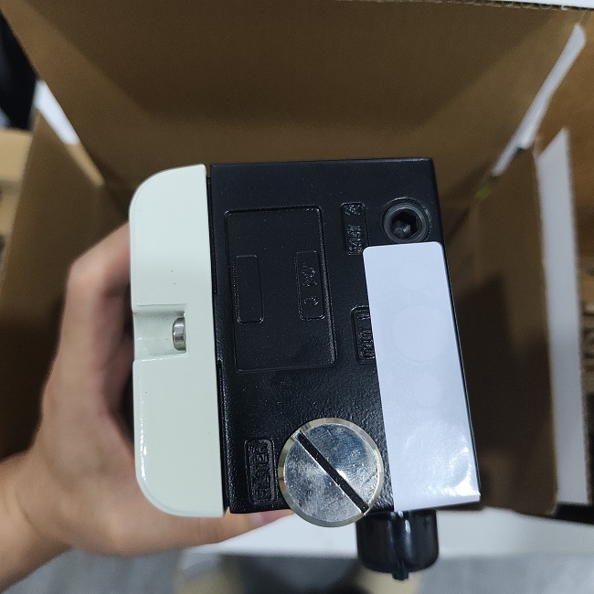 V18345-2010165101 ABB Safety Relay Module ABB Spare Parts PLC Industrial Components