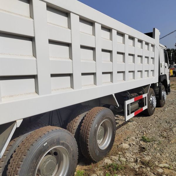 Sinotruk Used Vehicles Transport Heavy Duty Truck HOWO 6*4 Dump Tipper Truck 5% Off