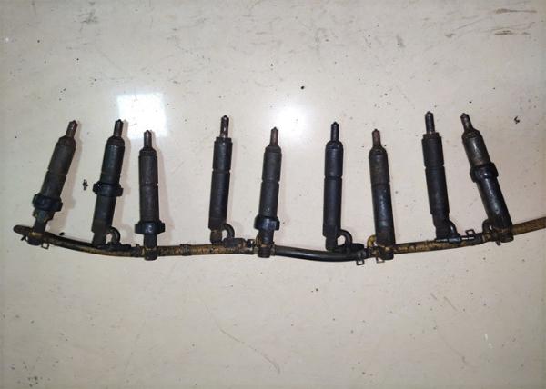 Komastu B3.3 4D95 Used Fuel Injector For Excavator PC60-7 PC120-5 3800875