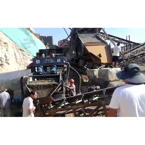 Single Wheel Sand Washing Unit , Gravel Washing Machine With 40mm PU Screen Plate