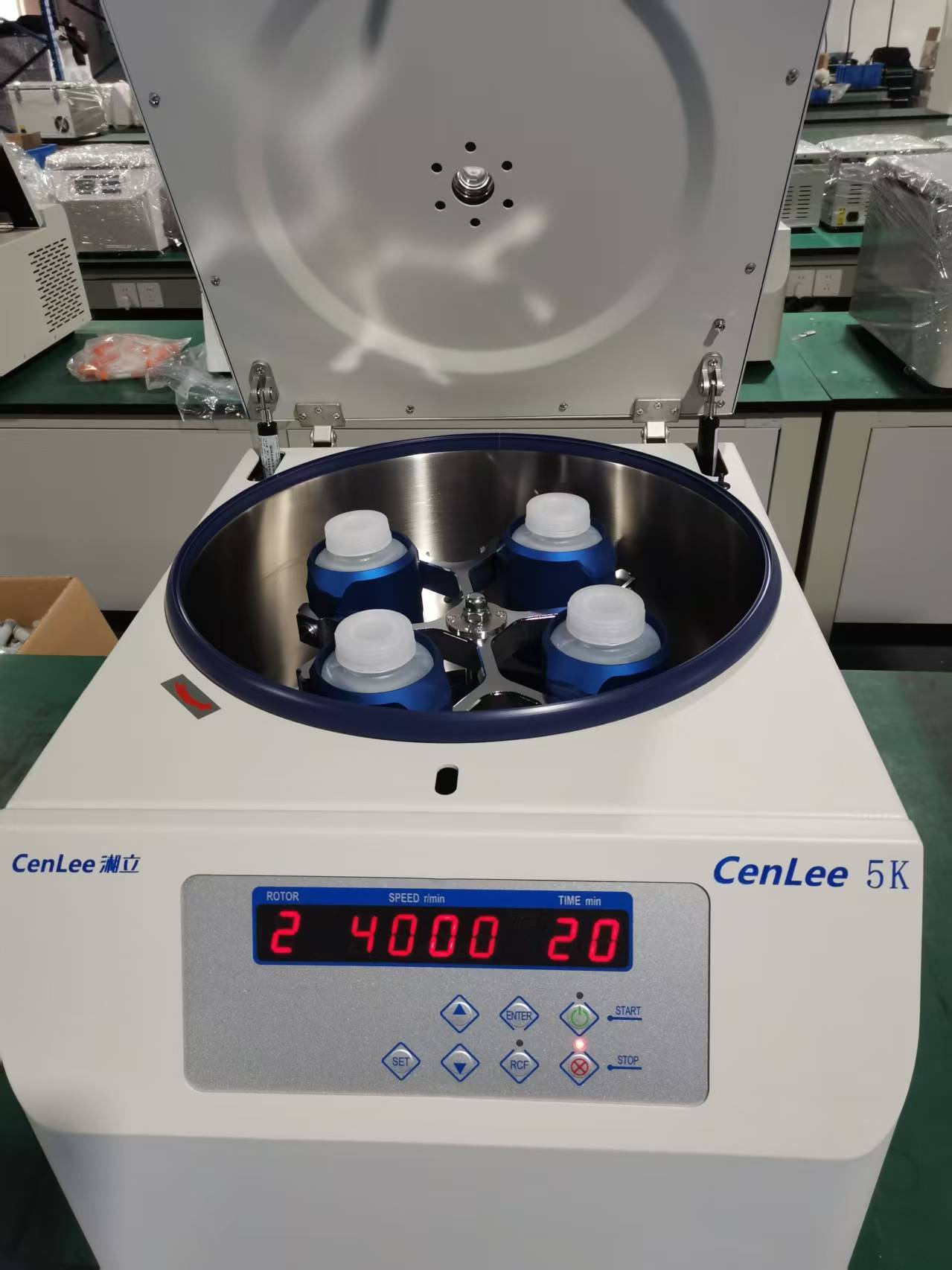 Bench-top Low Speed Lab Centrifuge 5000rpm 4390xg with 2000ml Capacity for PRP Applications