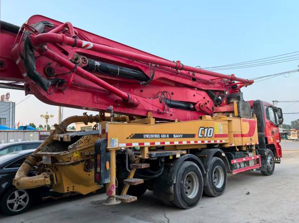 Camión bomba de hormigón con pluma SANY 43m de 2020 en venta - Alto rendimiento, alta fiabilidad