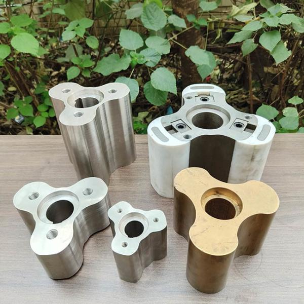 10-600 Rpm Torque Rubber Lobe Pump Low Starting Carbon Steel Material