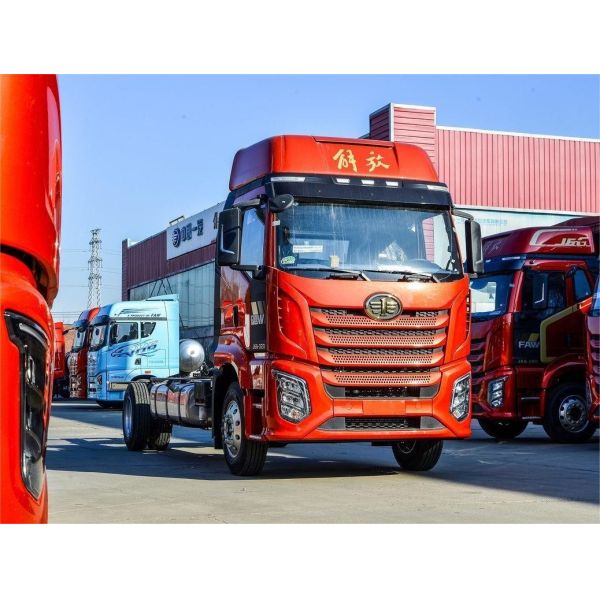 Medium-Sized Truck FAW Jiefang J6G Trucks 6x4 Powerful FAW Liberation J6P J6L J6M