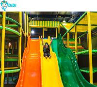 PLAYPLAY INDROIT Pour enfants La salle de jeu pour enfants