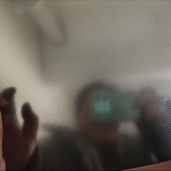 Lámina y placa de acero inoxidable SUS304 grabada con superficie de espejo brillante de puntos pequeños para la superficie de la mesa