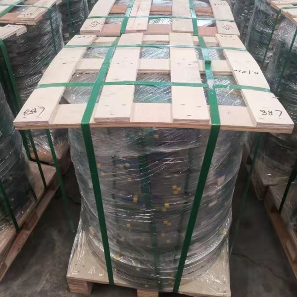 Толщина 0,4 до 2.0mm прокладки нержавеющей стали 201 для пакуя крена нержавеющей стали диапазона