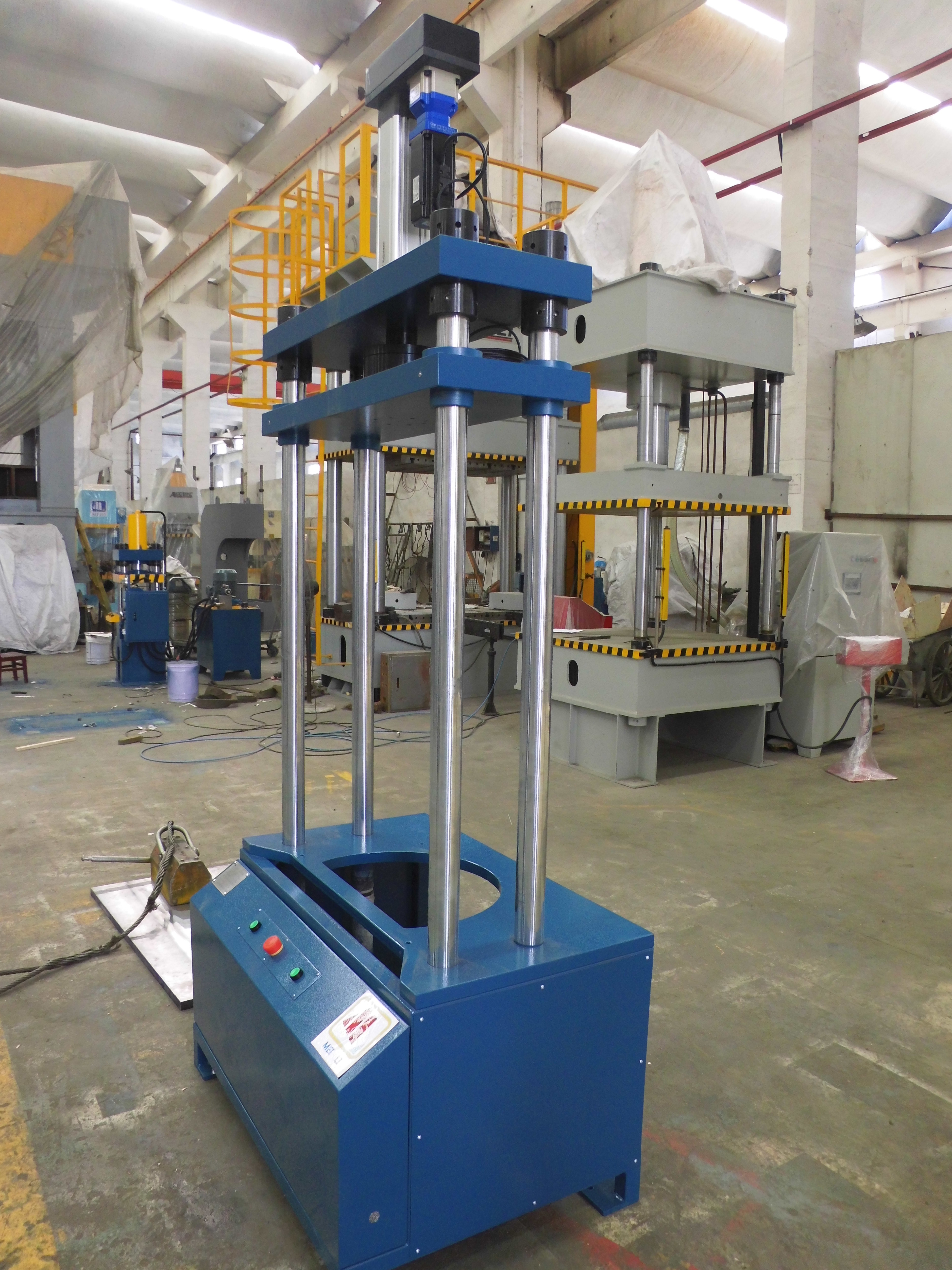 гидравлическая электрическая глубина горла прессы 220V 380V 120mm сервопривода 0.5T