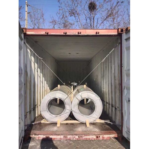 PPGI Galvanized Steel Coils Prepainted Galvanized Steel Coil Thickness 0.18 - 2.0mm