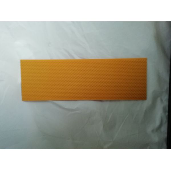Plastic 5.4mm Yellow Beeswax Foundation Sheets