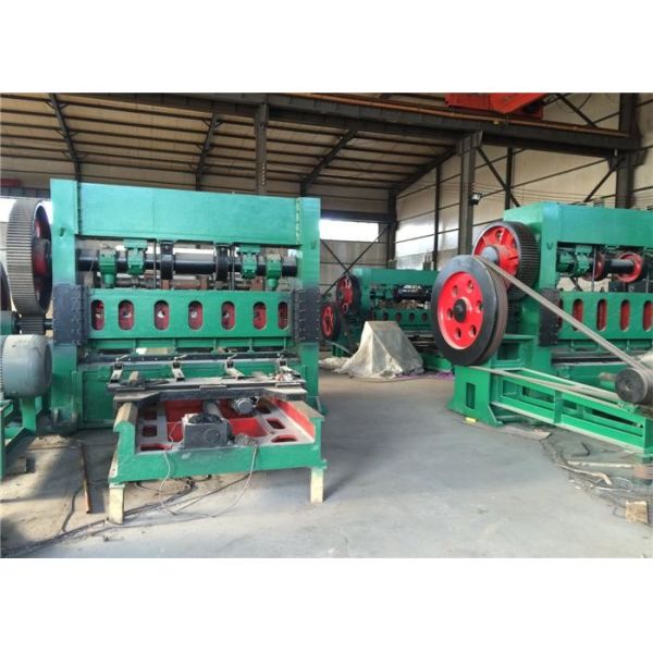 Multiple Types Wire Mesh Making Machine , Green Hexagonal Wire Mesh Machine