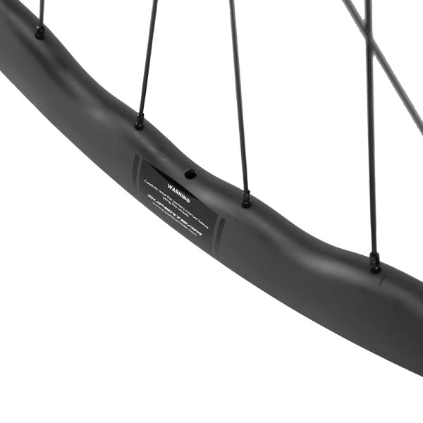 Superteam personalizado 25mm Largura 45mm Profundidade Clincher Carbono rodas de bicicleta