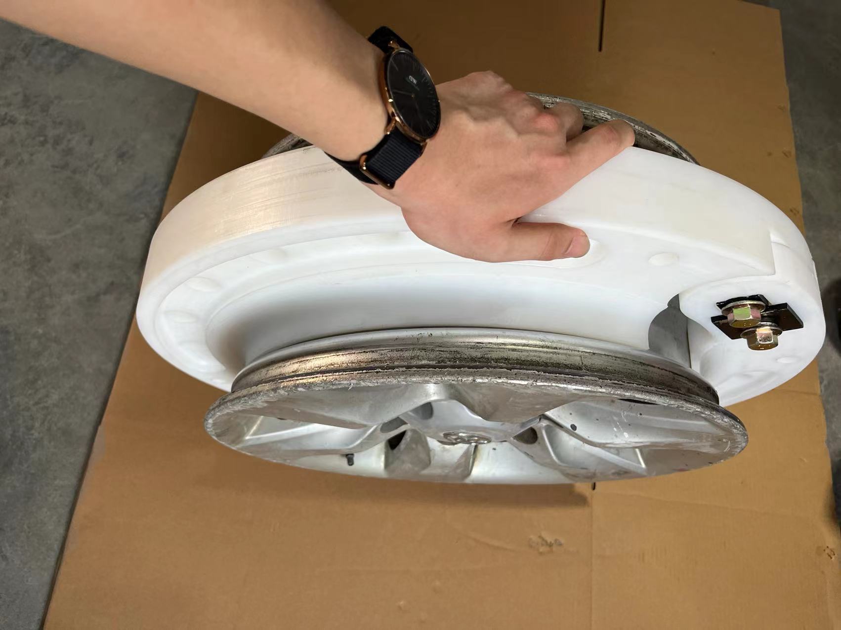 Спущенная шина бега нейлона полимера вводит, который побежали плоский прибор ISO9001 TS16949