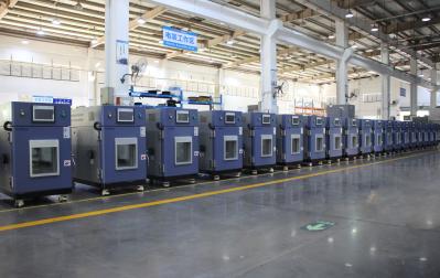 Desktop Temperature And Humidity Test Chamber For Automotive Parts LED Optoelectronics And Semiconductors