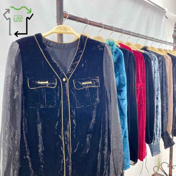 Second Hand Women's Summer Velvet Blouses Mixed Styles Fashionable Mixed Colors