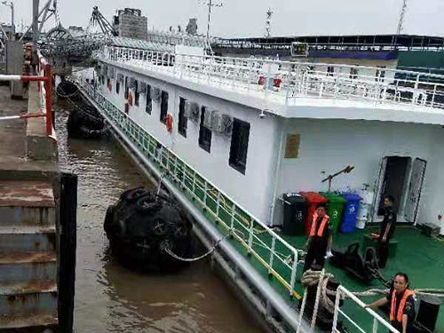 D700*L1500 Ships Pneumatic Marine Fenders For Dock Protection