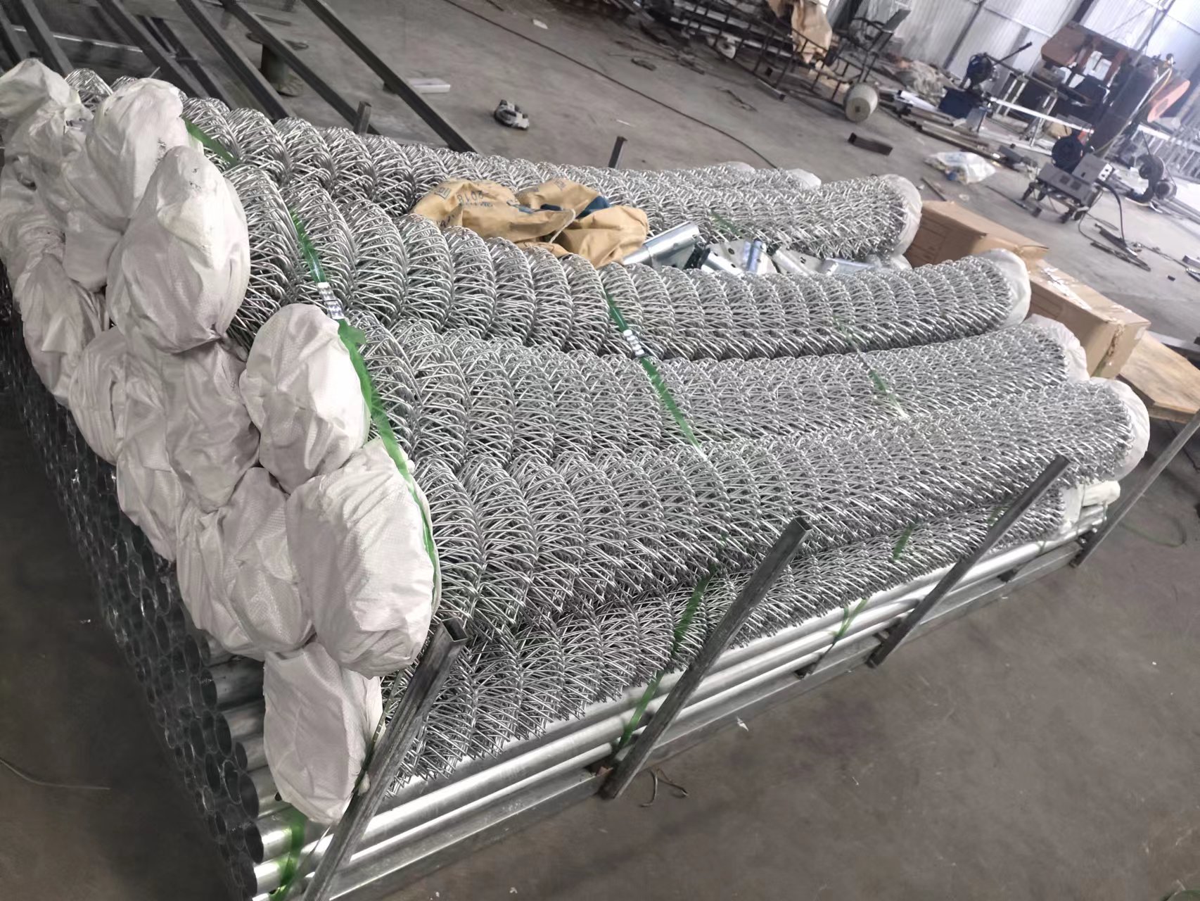 Гальванизированный PVC покрыл крен загородки звена цепи провода сетки диаманта