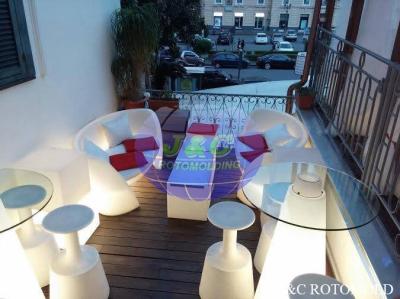 High Precision Rotational Molded Plastic Outdoor Furniture Modern Table And Chair
