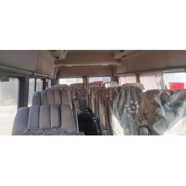 Микроавтобус 17 Сеатер Ивеко используемый с хорошим кондиционером двигателя низким пробегом