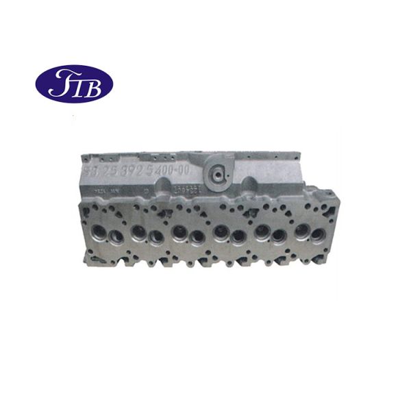 Excavator Engine Parts Cylinder Head 6bt/6D102 3917287