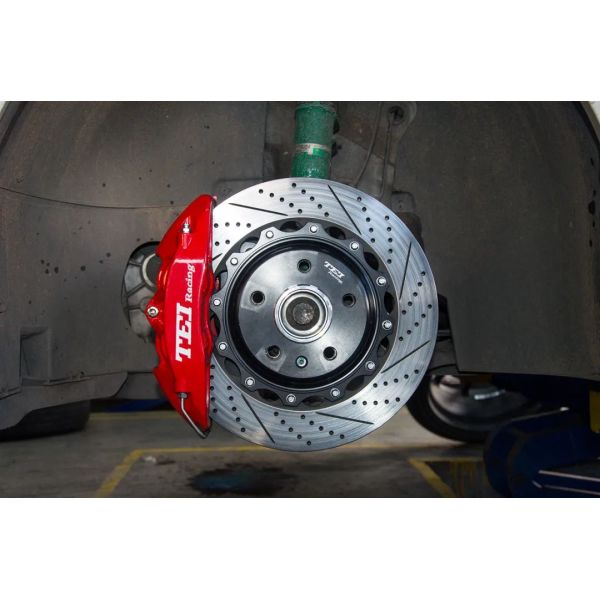 Kit de freinage avant grand 4 étriers à piston avec système de freinage automatique à rotor 330x28mm pour Volkswagen Golf Sports 17 pouces Jante de voiture