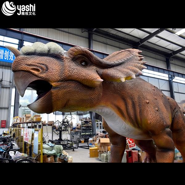 Realistic Triceratops Sculpture Waterproof for Jurassic Dinosaur Park Display