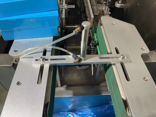 Servo de alta velocidade horizontal Cartão Multifunção automática horizontal de alimentos snack saco de grânulos Cartonagem máquina