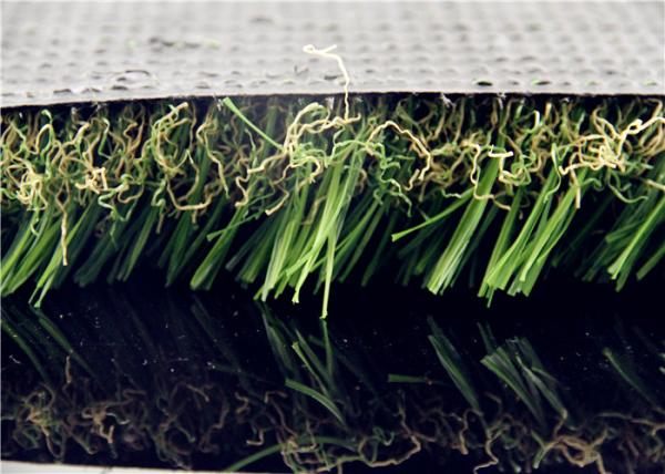 Relvado sintético da grama artificial do jardim, grama falsificada do jardim para o esverdeamento da cidade