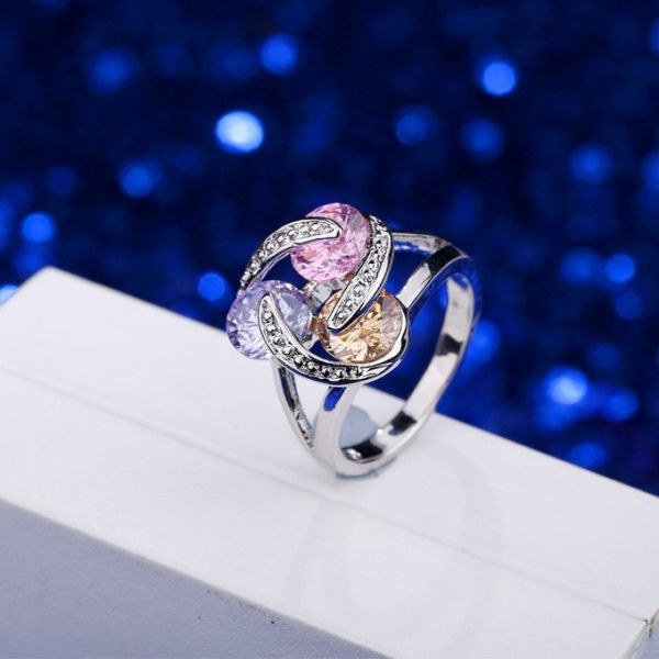 Luxury Female Big Crystal Round Engagement Ring Cute 925 Silver Zircon Stone Ring Vintage Wedding Rings For Women
