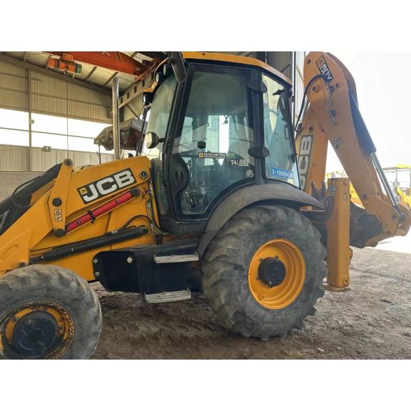 Low Working Hours JCB 3CX Backhoe Loader with Original UK Engine in Wheel Moving Type