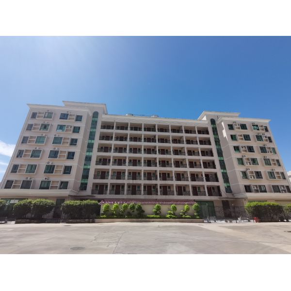 Ультразвуковая квадратная мокрая рукавица для стирки 22 * 15 см / Бесплатное полотенце для ванны 100000 упаковок в день