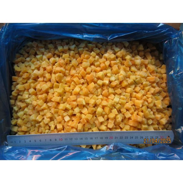 Sinocharm 4-звездочный продукт BRC-A Свежий желтый персик 10x10 мм Замороженные кубики фруктов IQF Кубики желтого персика