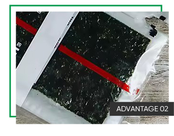Custom Safe Food Clear Plastic Restaurant Triangle Onigiri Nori Sheets with 21 cm Length and 24 Months Shelf Life