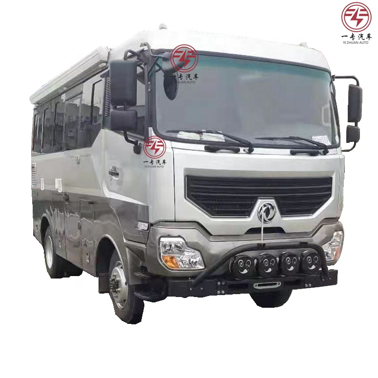 3300mm distancia entre ejes 4x4 6 asientos Minibus Tour de viaje de carretera RVs Camper en caliente