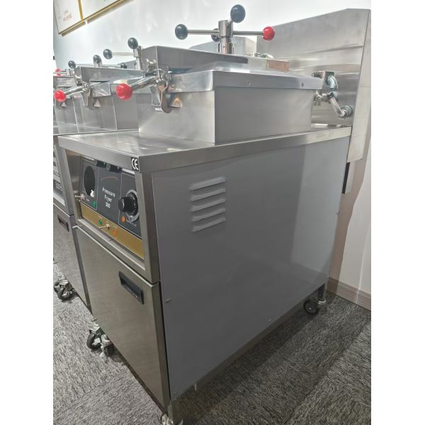 Mechanical Panel 304 SUS Gas Heating Chicken Pressure Fryer With Oil Filtration