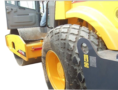 Высокая эффективность ролика СС122 барабанчика машинного оборудования ремонта дорог МАФАЛ одиночная